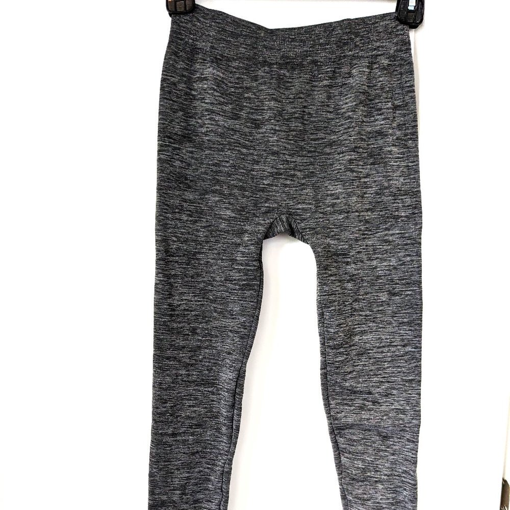 Wallflower fleece lined, gray leggings, Static pattern, UNUSED